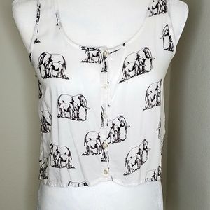 Aeropostale top size small.